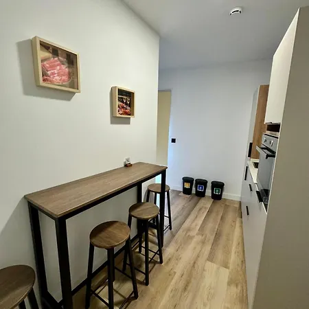 Solera Apartment *